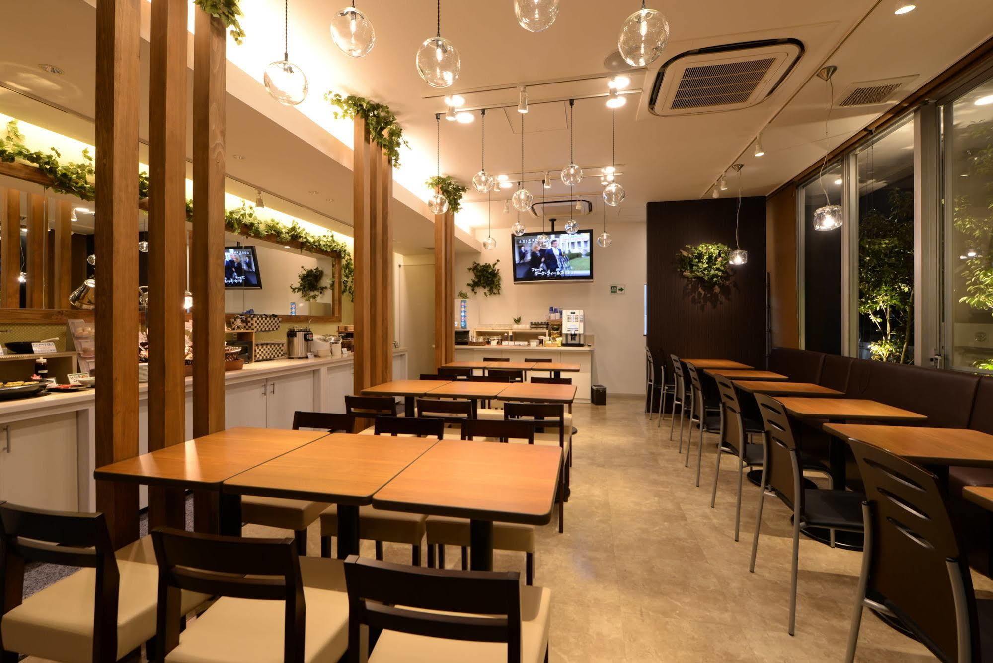 Vessel Inn Hiroshima Station Ngoại thất bức ảnh