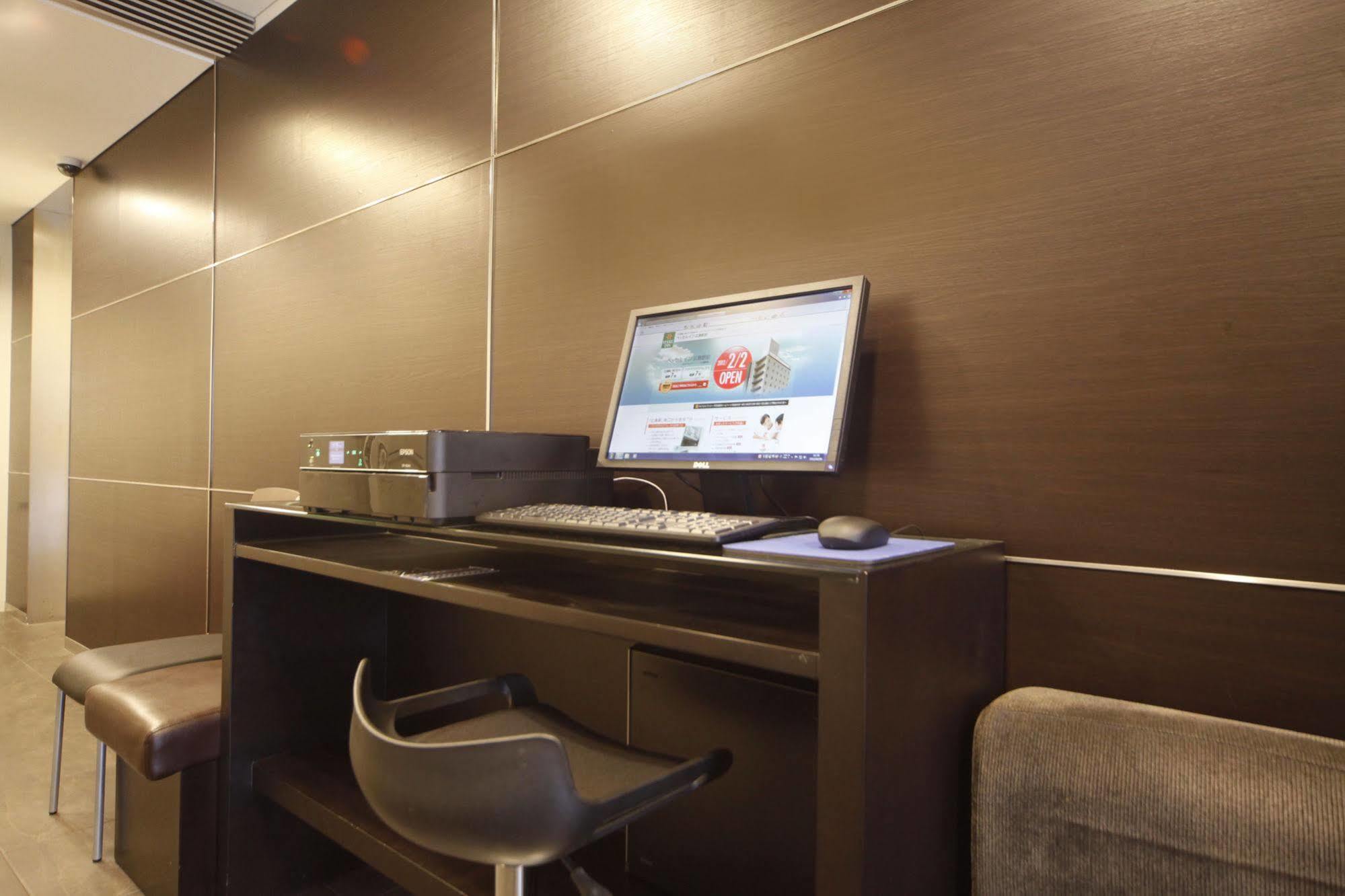 Vessel Inn Hiroshima Station Ngoại thất bức ảnh